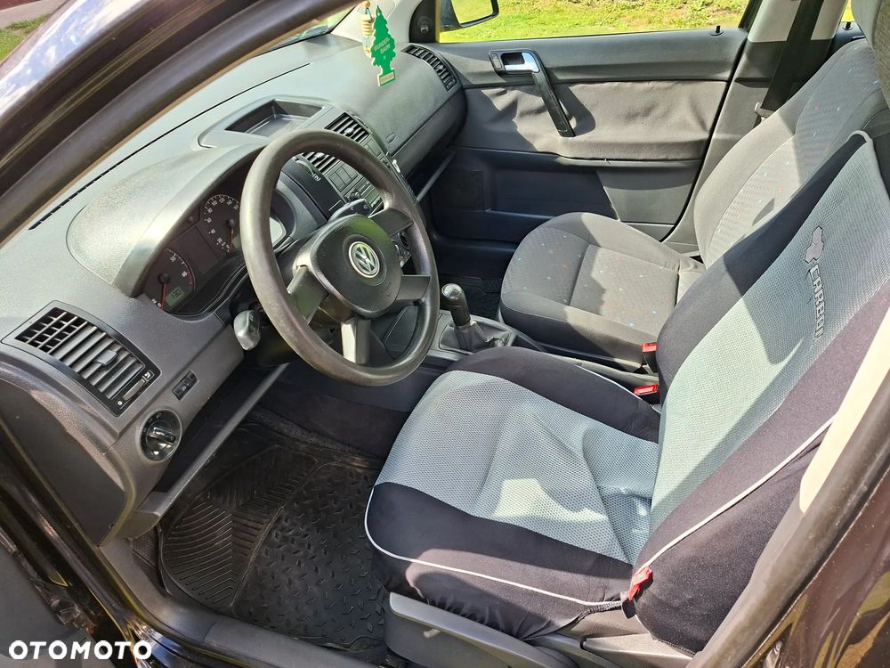 Volkswagen Polo - 2