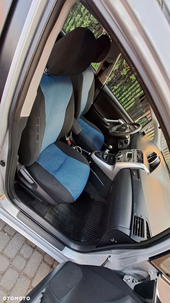 Toyota Verso 1.6 Sol EU5 - 11
