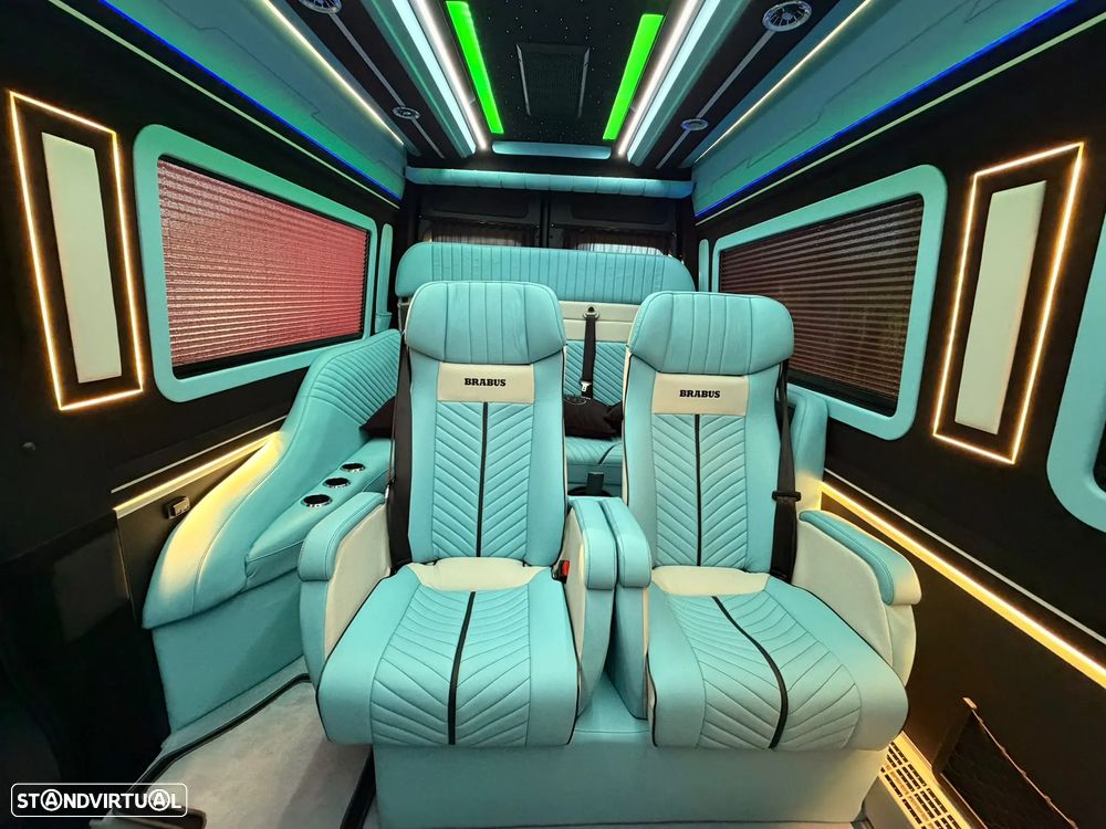 Mercedes-Benz Sprinter - 25