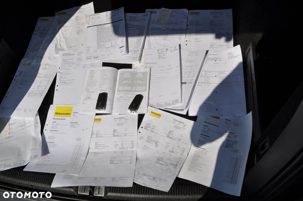 Volkswagen Passat Variant 2.0 TDI DPF Highline - 35