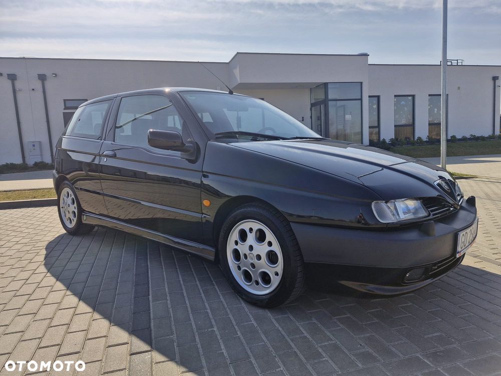 Alfa Romeo 145 - 2