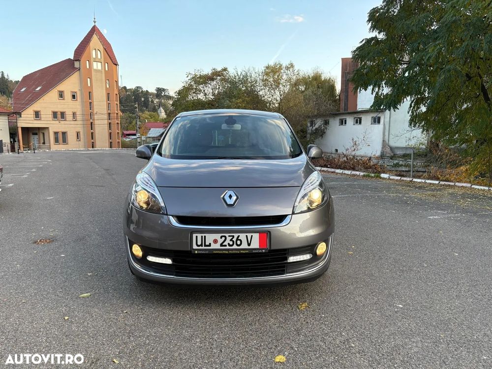 Renault Grand Scenic dCi 110 LIMITED - 17