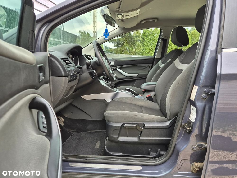 Ford Kuga 2.0 TDCi 4x4 Trend - 5