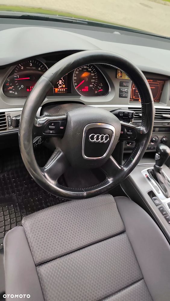 Audi A6 - 6