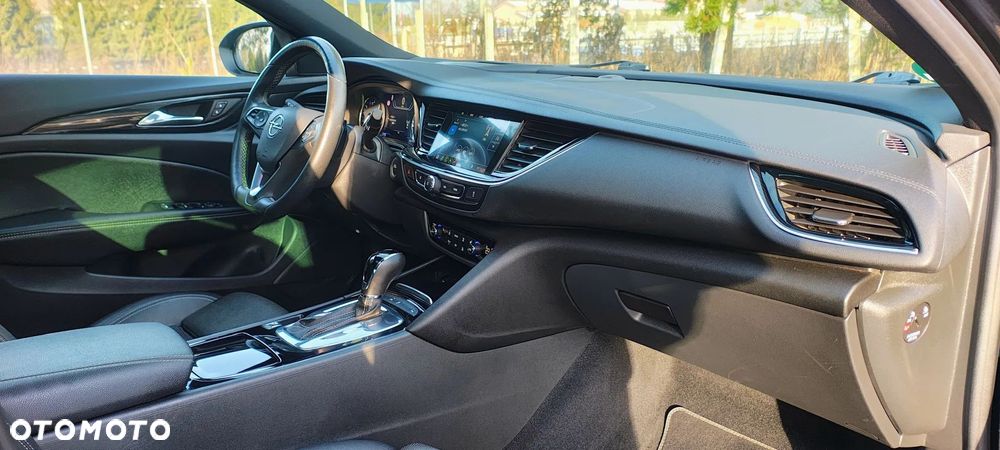 Opel Insignia 2.0 BiTrb D 4x4 Automatik Exclusive - 17
