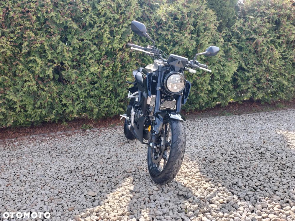 Honda CB - 4