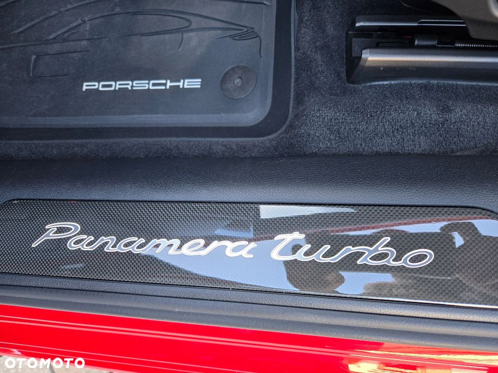 Porsche Panamera - 12