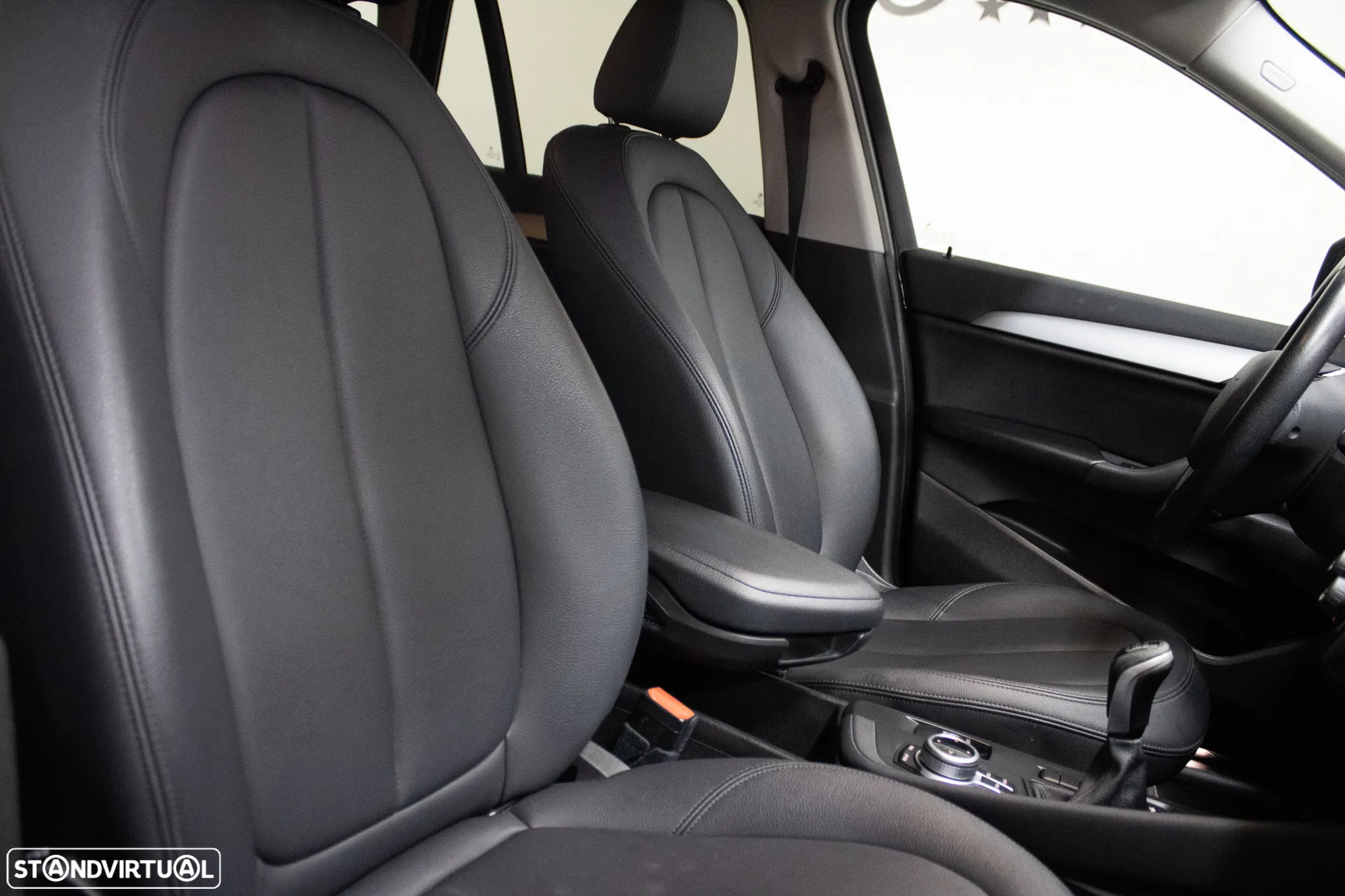 BMW X1 16 d sDrive Advantage - 14