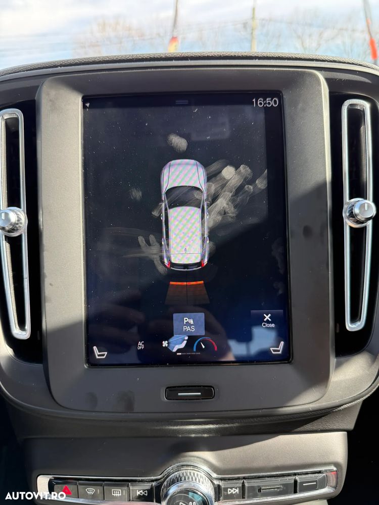 Volvo XC 40 D3 Momentum - 38