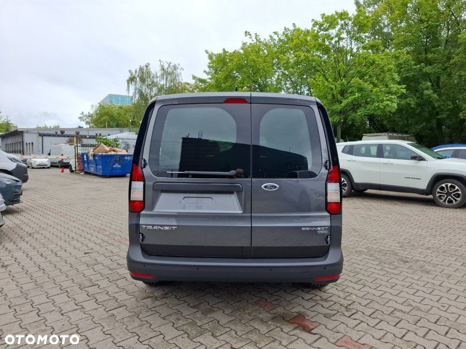 Ford Transit Connect - 9