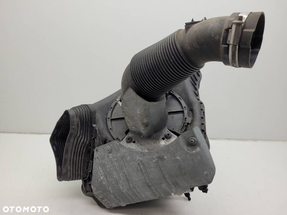 OBUDOWA FILTRA POWIETRZA 4G0133838R AUDI A6 C7 2018 2.0 TDI EU - 2
