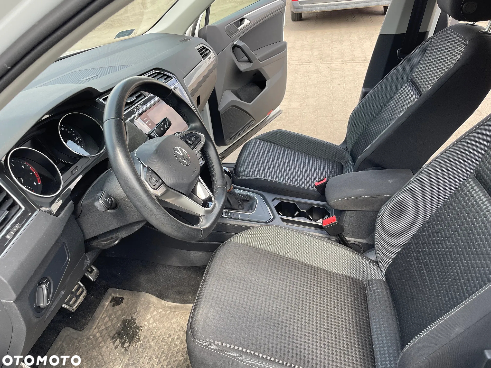Volkswagen Tiguan - 13