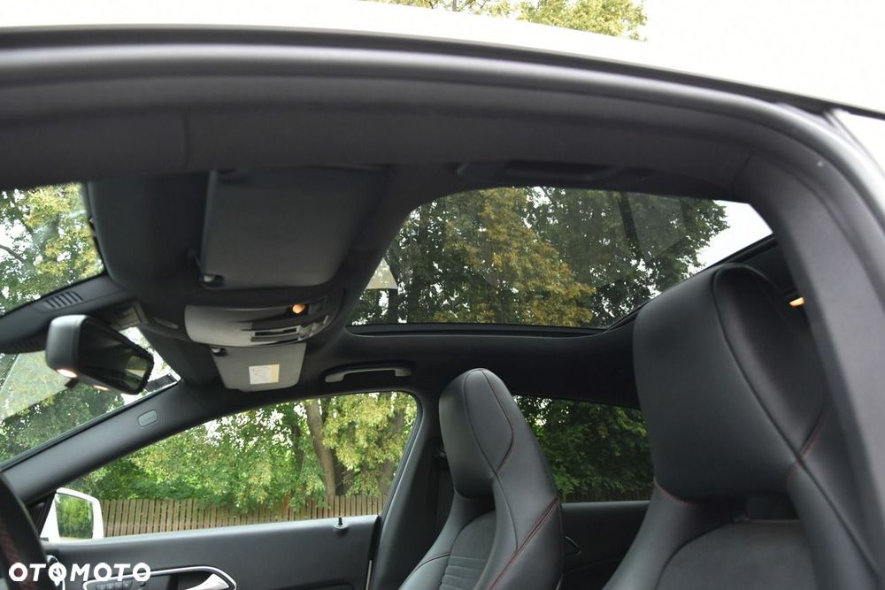 Mercedes-Benz CLA 200 7G-DCT AMG Line - 17
