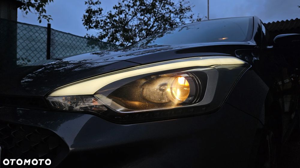 Hyundai i20 - 22