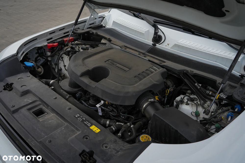 Land Rover Defender 3.0 D300 mHEV X-Dynamic HSE - 21