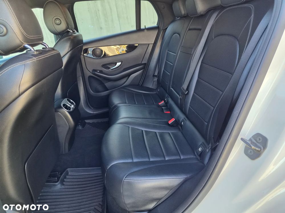 Mercedes-Benz GLC 220 d - 36