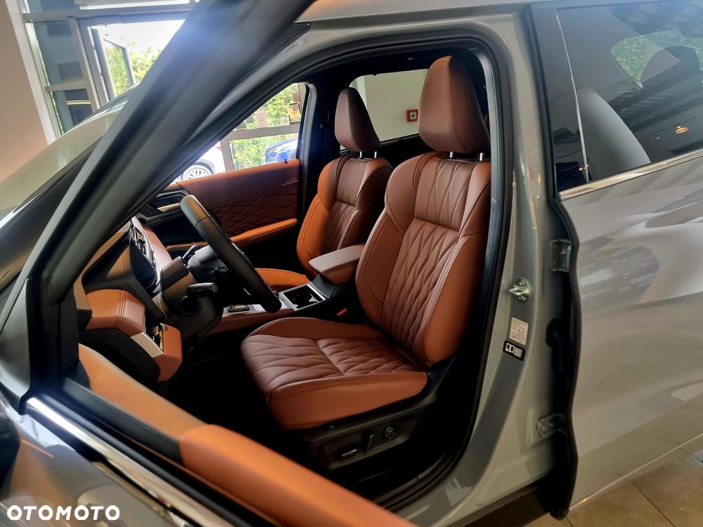 Mitsubishi Outlander Instyle Plus - 11