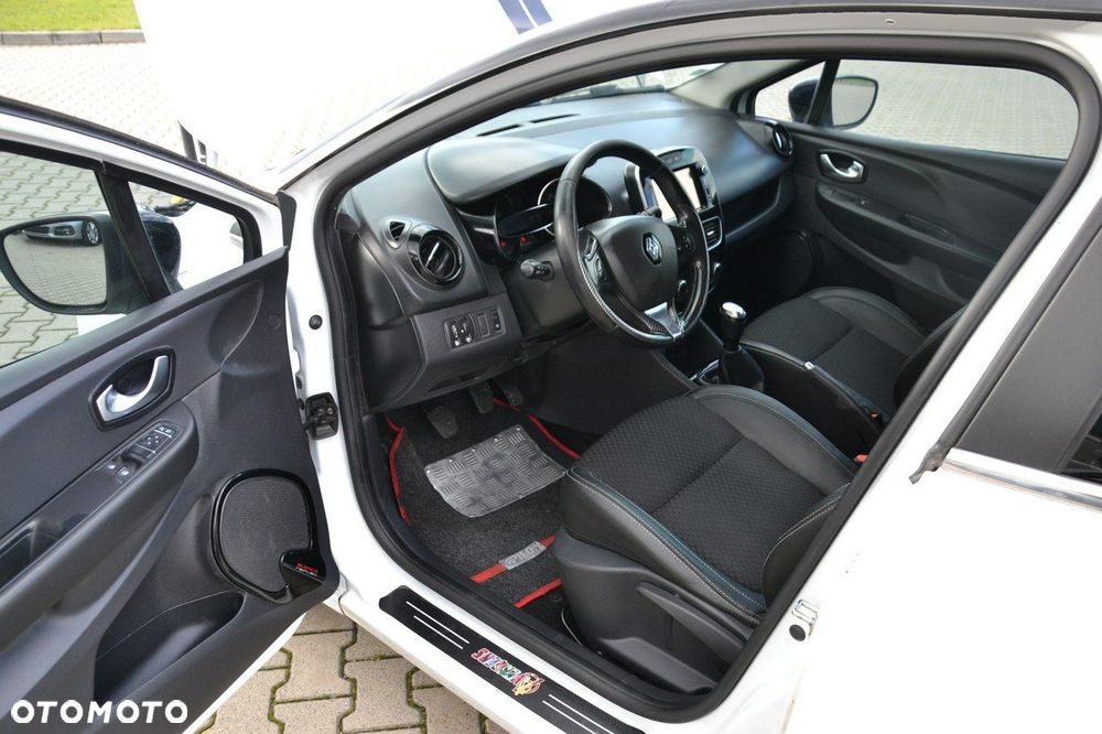 Renault Clio - 16