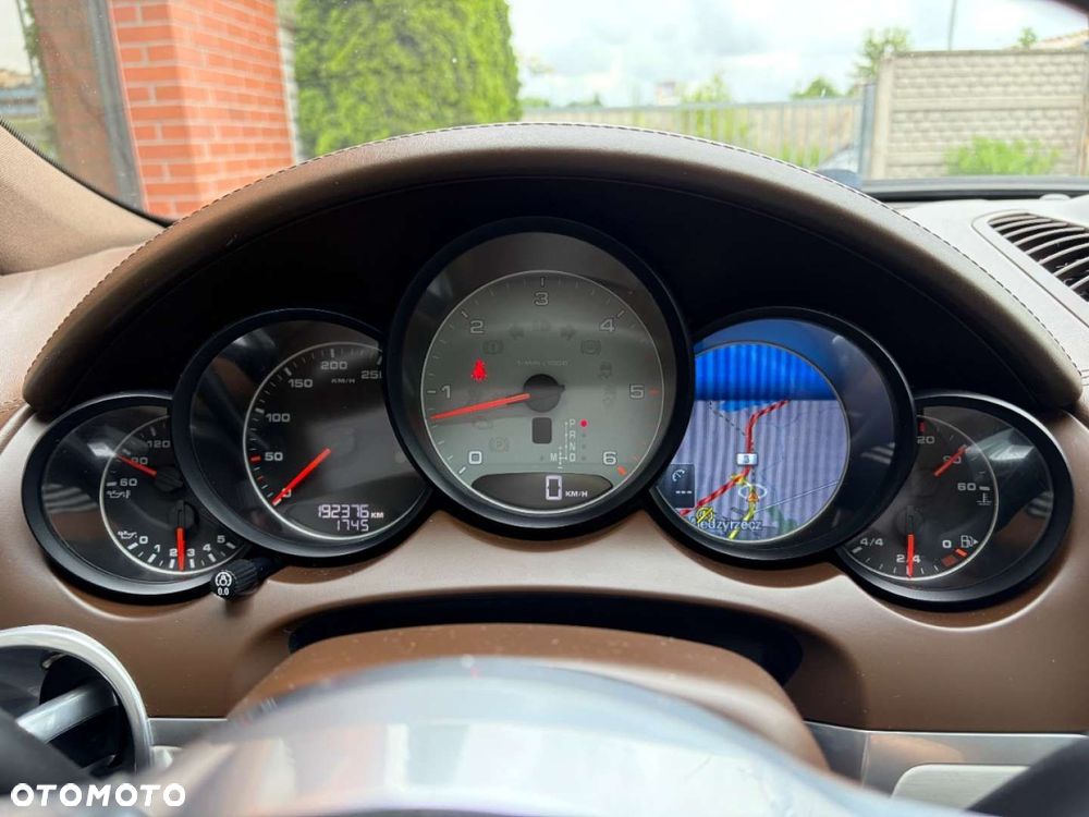 Porsche Cayenne S Diesel - 10