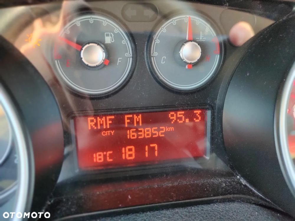 Fiat Punto 1.4 Easy S&S - 7