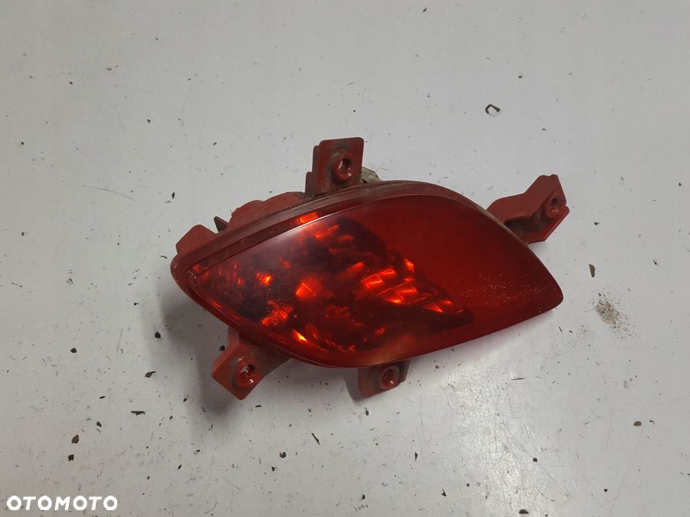 HYUNDAI i30 II 12-16r HB LAMPKA ZDERZAKA PRAWA TYŁ - 1
