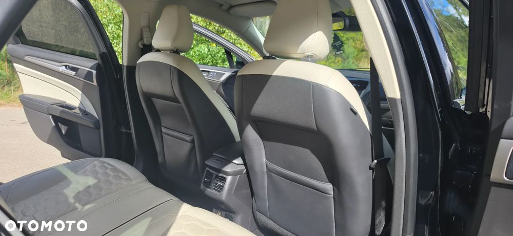 Ford Mondeo Vignale 2.0 TDCi 4WD PowerShift - 15