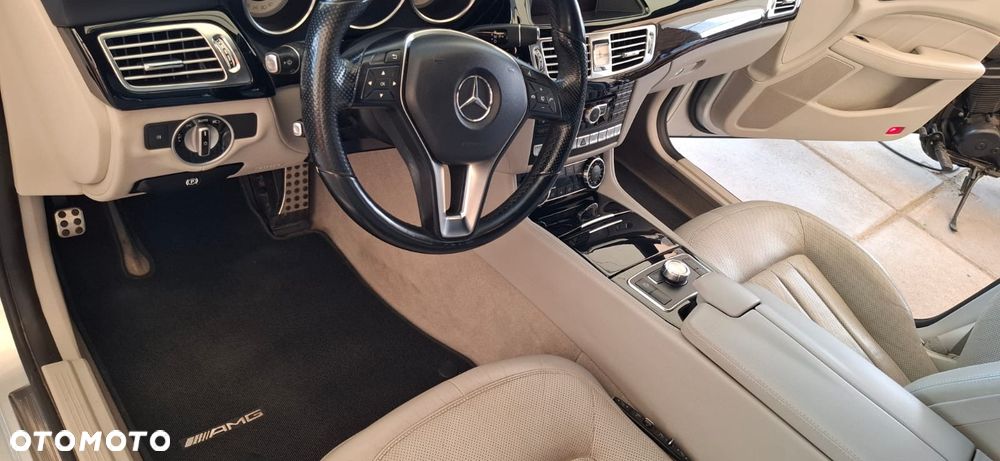 Mercedes-Benz CLS 350 CDI 4-Matic BlueEff - 15