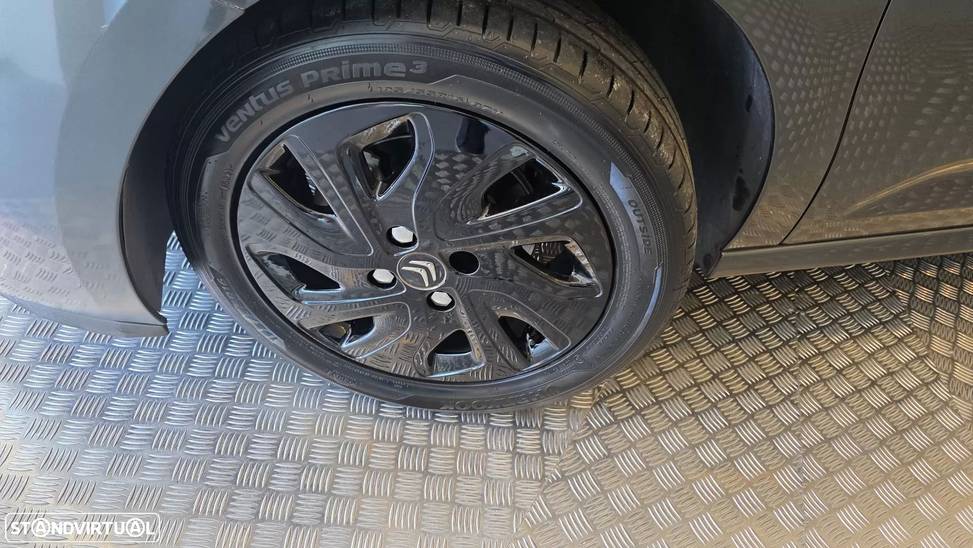 Citroën C3 1.6 BlueHDi Exclusive - 24