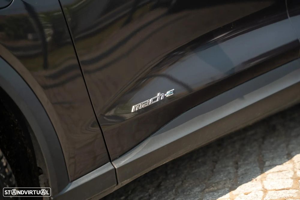 Ford Mustang Mach-E Standard - 5