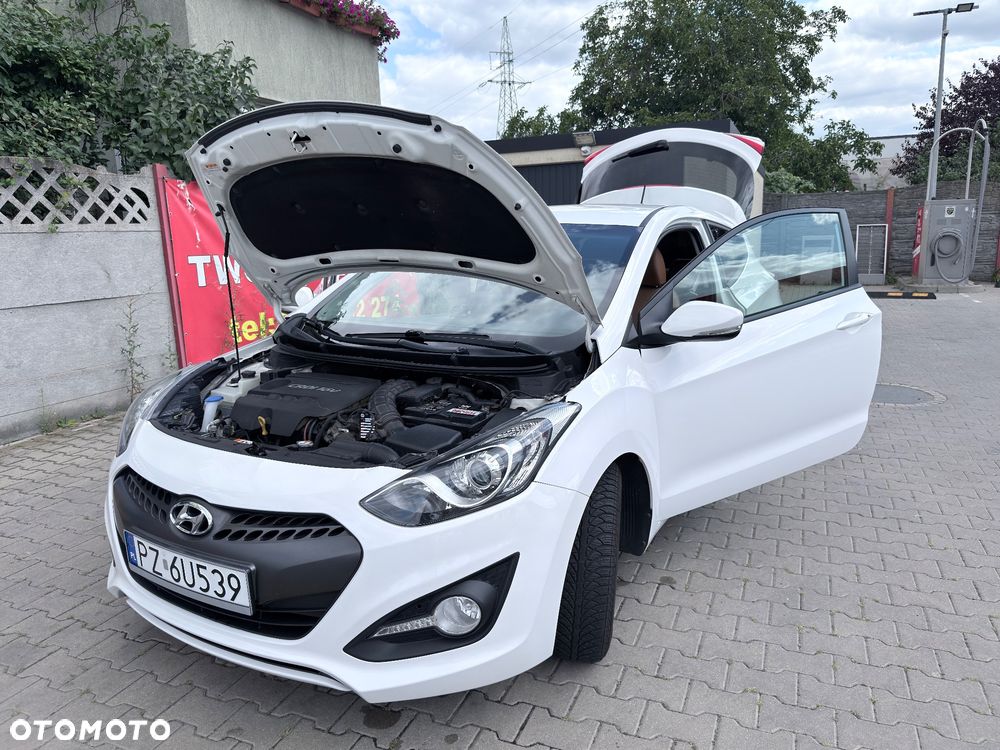 Hyundai i30 1.6 CRDi Premium - 28