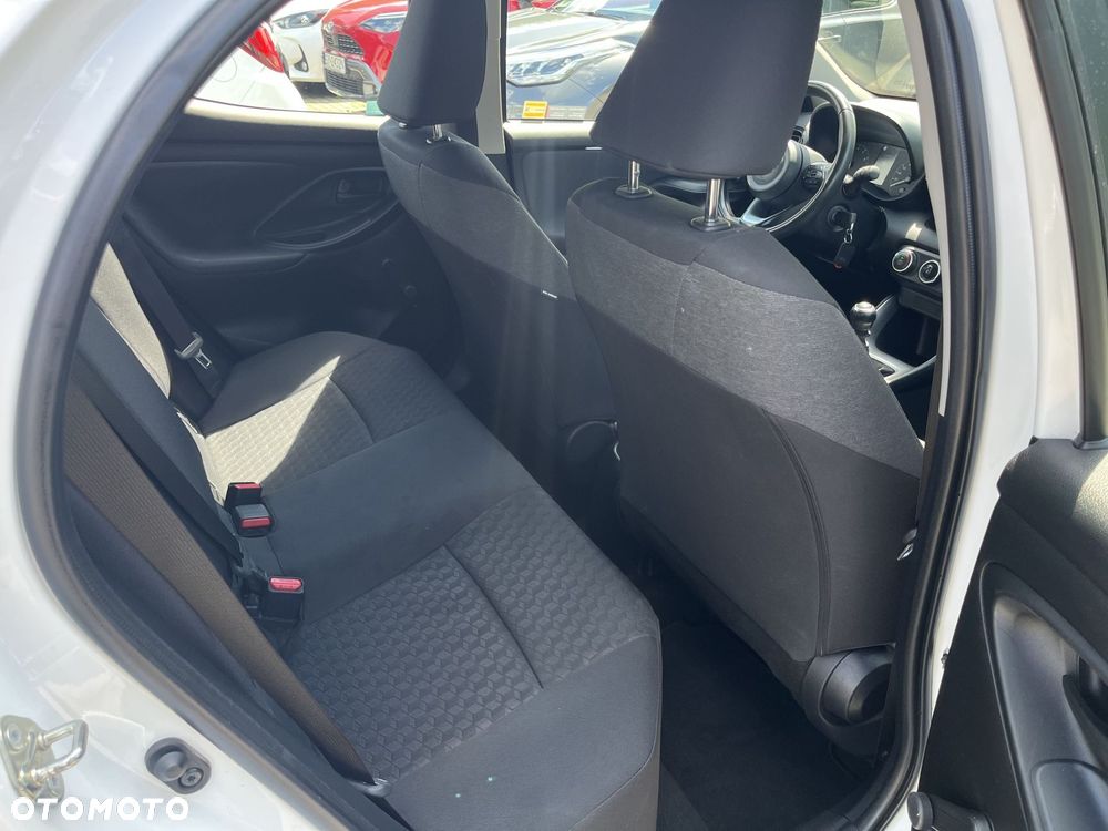 Toyota Yaris 1.5 Comfort - 19