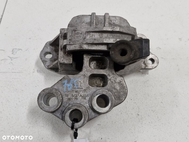 FIAT 500X 1.4 T MULTIAIR ŁAPA PODUSZKA SILNIKA 00520978490 - 1