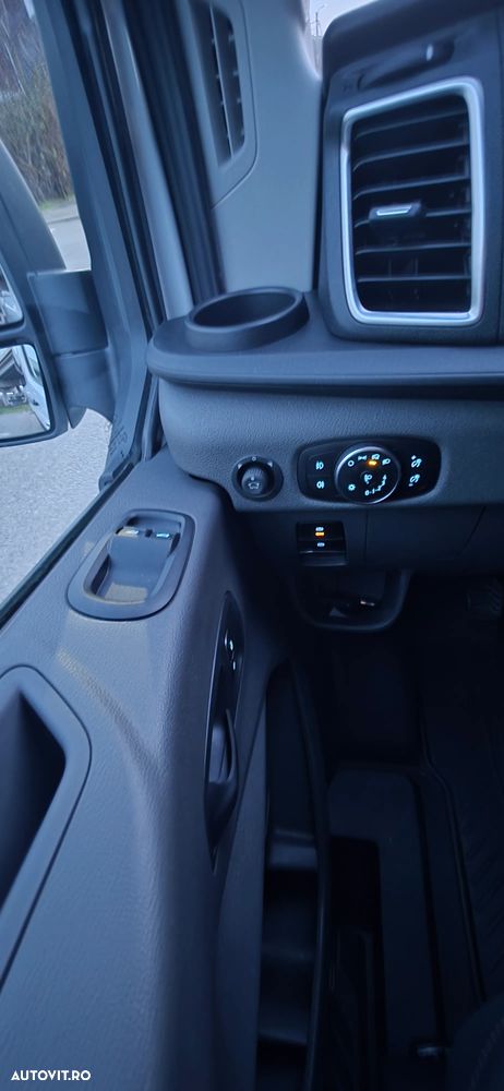 Ford Transit DCIV - 9