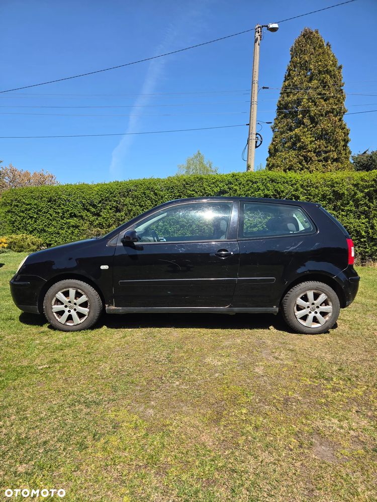 Volkswagen Polo 1.4 FSI Comfortline - 2