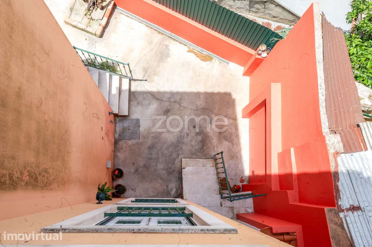 CASA EXCLUSIVA NA RUA DA COSTA (entre as Necessidades e Alcântara) - Grande imagem: 5/51