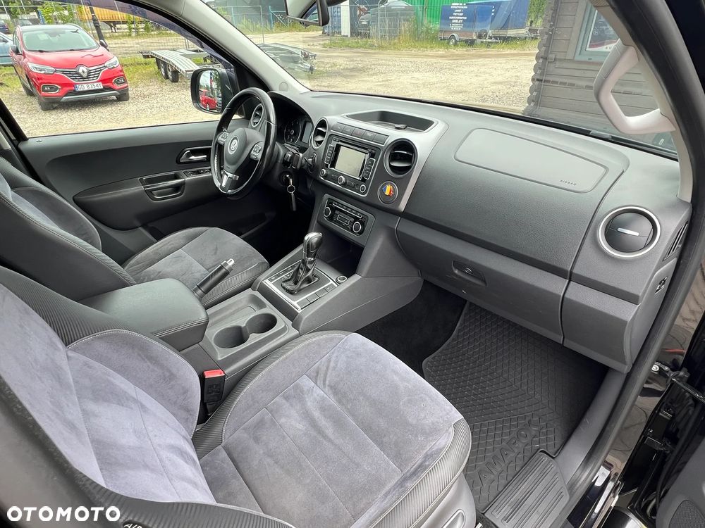 Volkswagen Amarok 2.0 BiTDI Autm Dark Label - 23