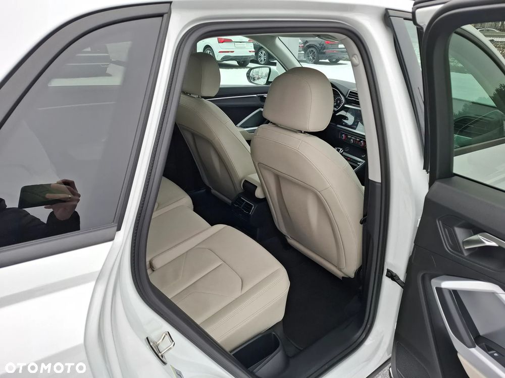 Audi Q3 35 TFSI S tronic - 9