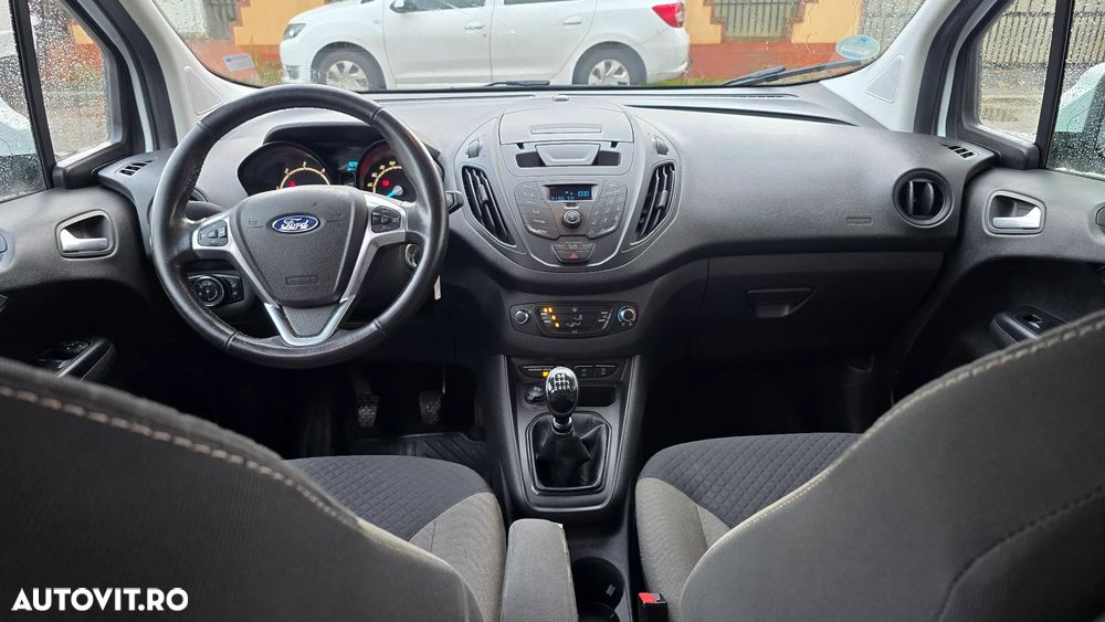 Ford Tourneo Courier 1.5 TDCi Ambiente - 5