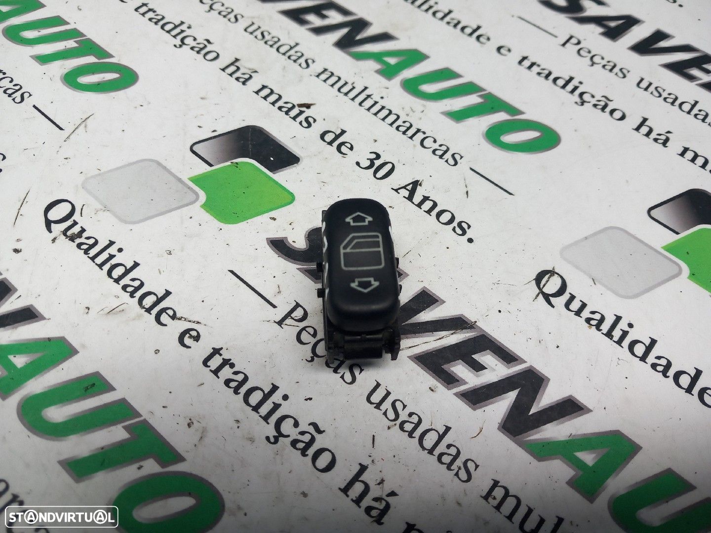 Botão / Botões / Comutador Vidro Dto Mercedes-Benz C-Class (W202) - 1