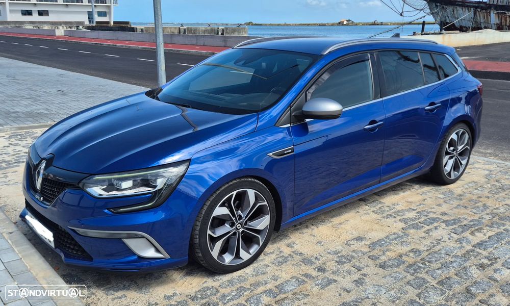 Renault Mégane Sport Tourer ENERGY dCi 130 GT LINE - 3