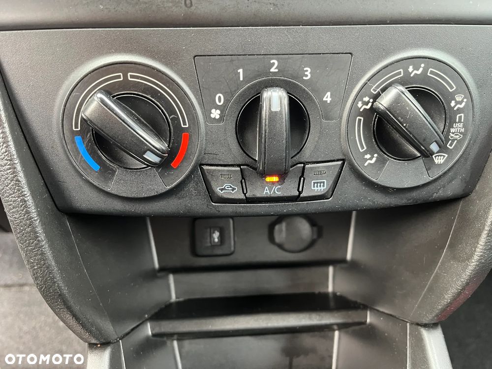 Suzuki Vitara 1.6 Comfort 2WD - 26