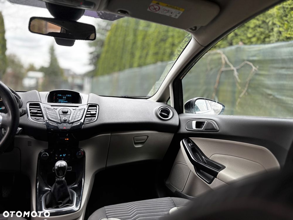 Ford Fiesta 1.0 EcoBoost Titanium - 28