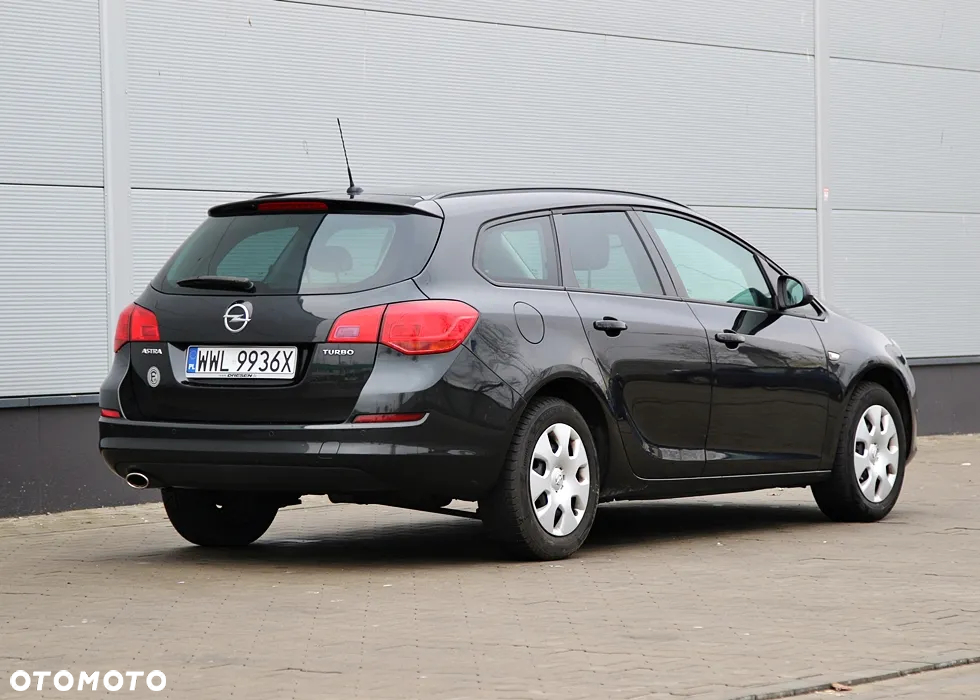 Opel Astra IV 1.4 T Cosmo - 6