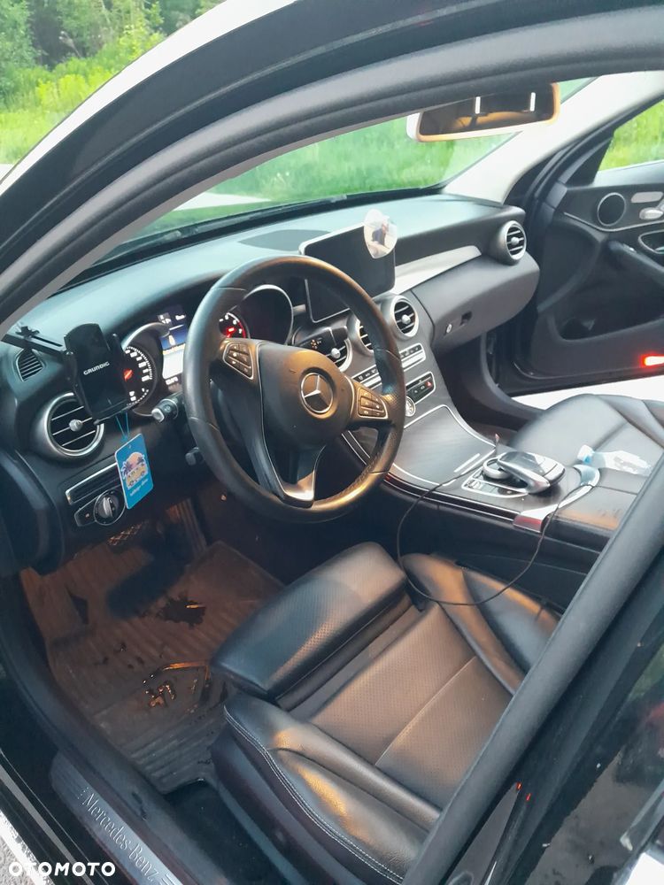 Mercedes-Benz Klasa C 300 7G-TRONIC AMG Line - 7