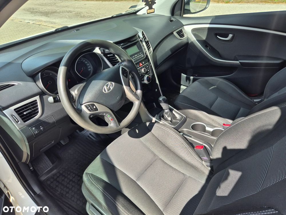 Hyundai i30 1.6 CRDi Comfort - 18