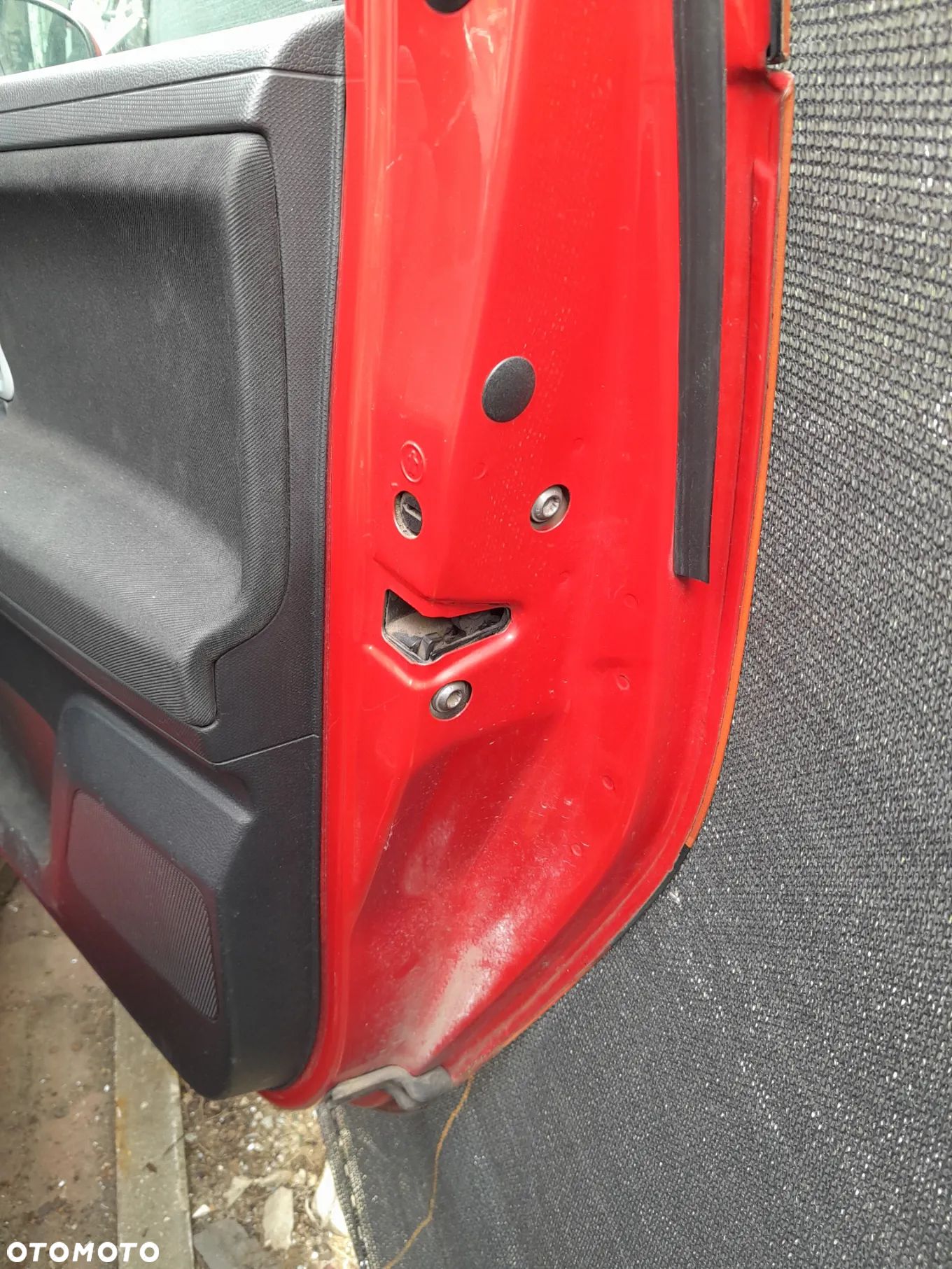 Zamek drzwi tylny prawy SKODA Roomster EU - 1