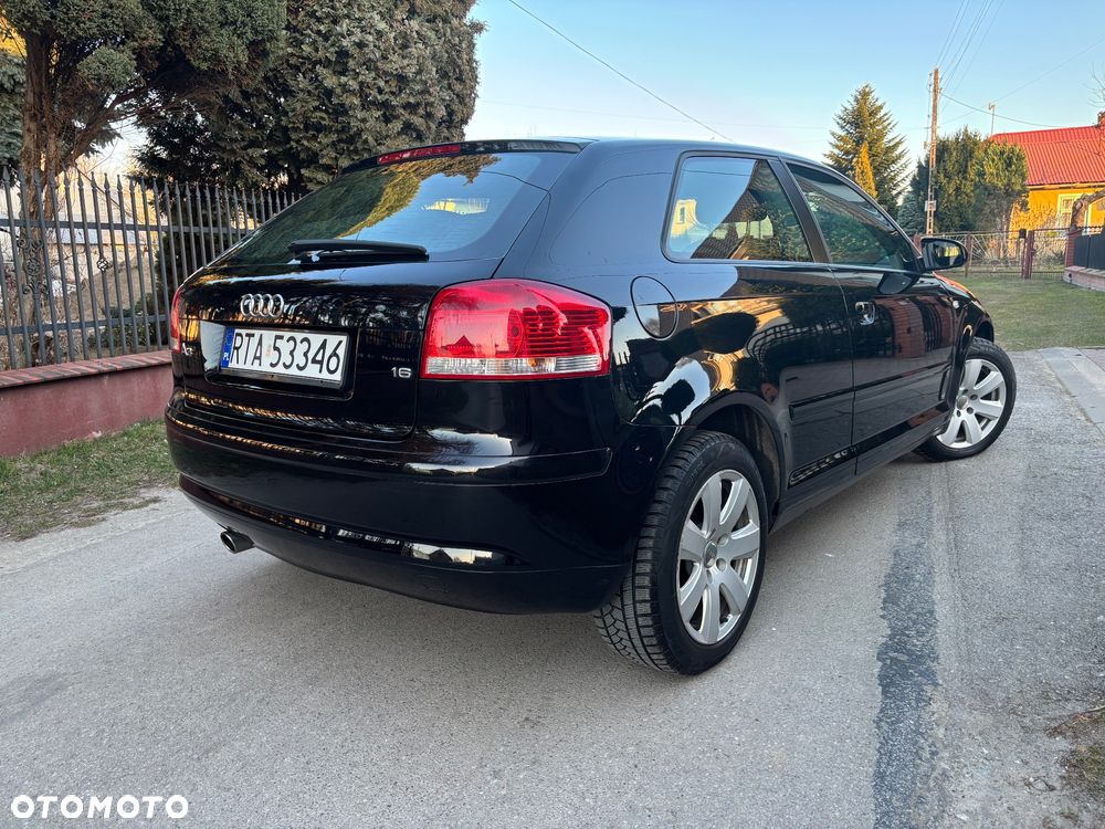 Audi A3 3-drzwiowe 1.6 Ambiente - 4