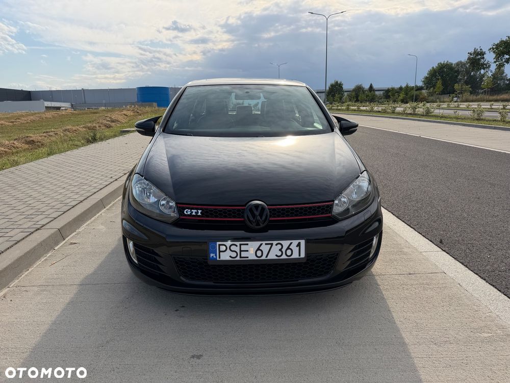 Volkswagen Golf 2.0 TSI GTI - 2