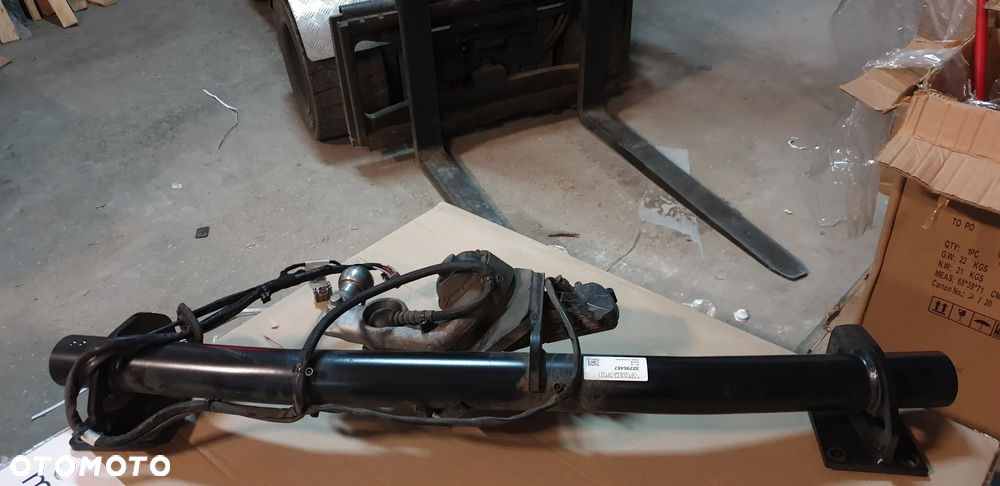 HAK VOLVO XC60 PÓŁELEKTRYCZNY - 2