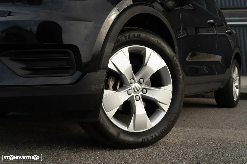 Volvo XC 40 - 25